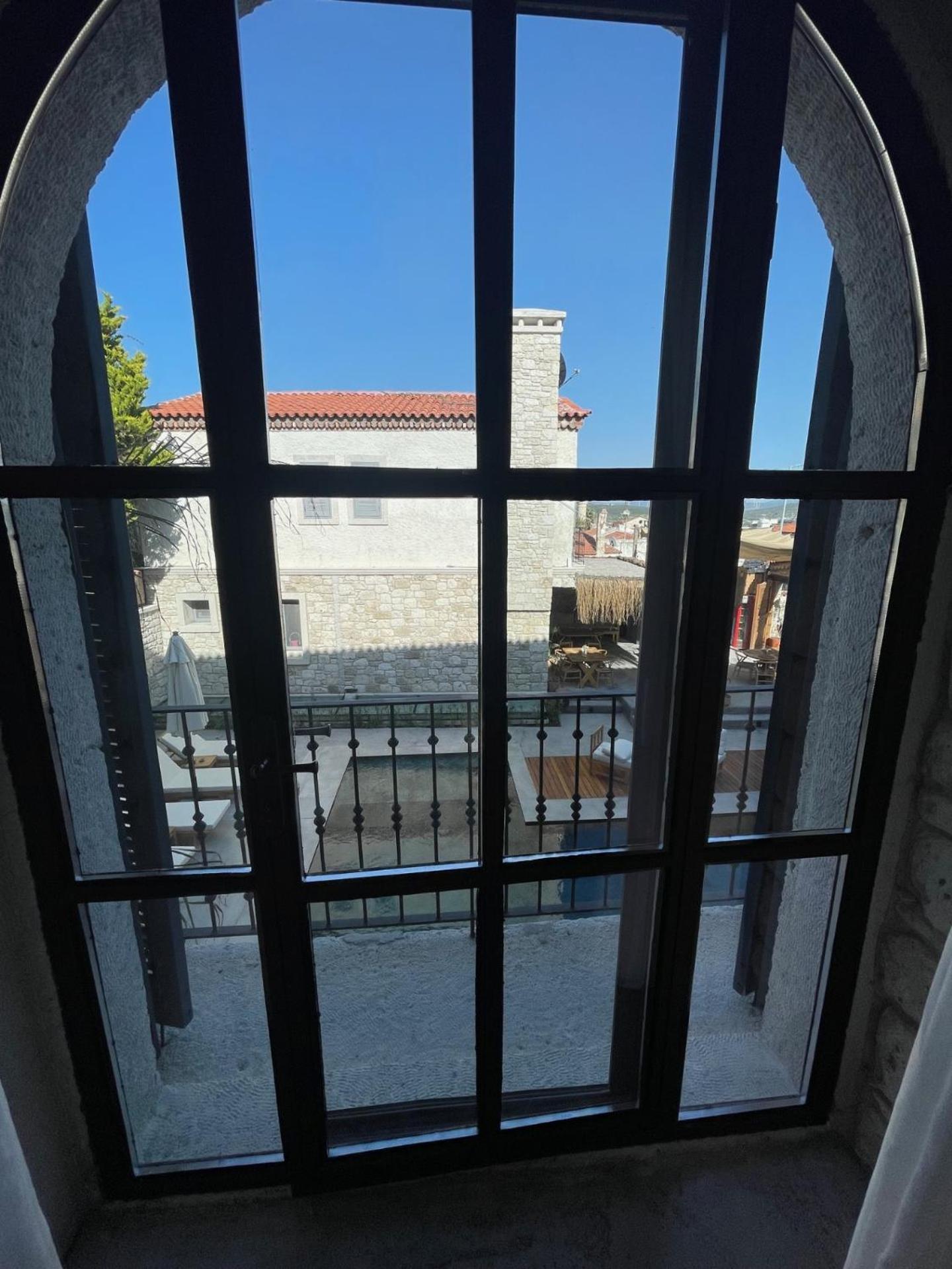 Rhea Alacati Boutique Hotel Exterior photo